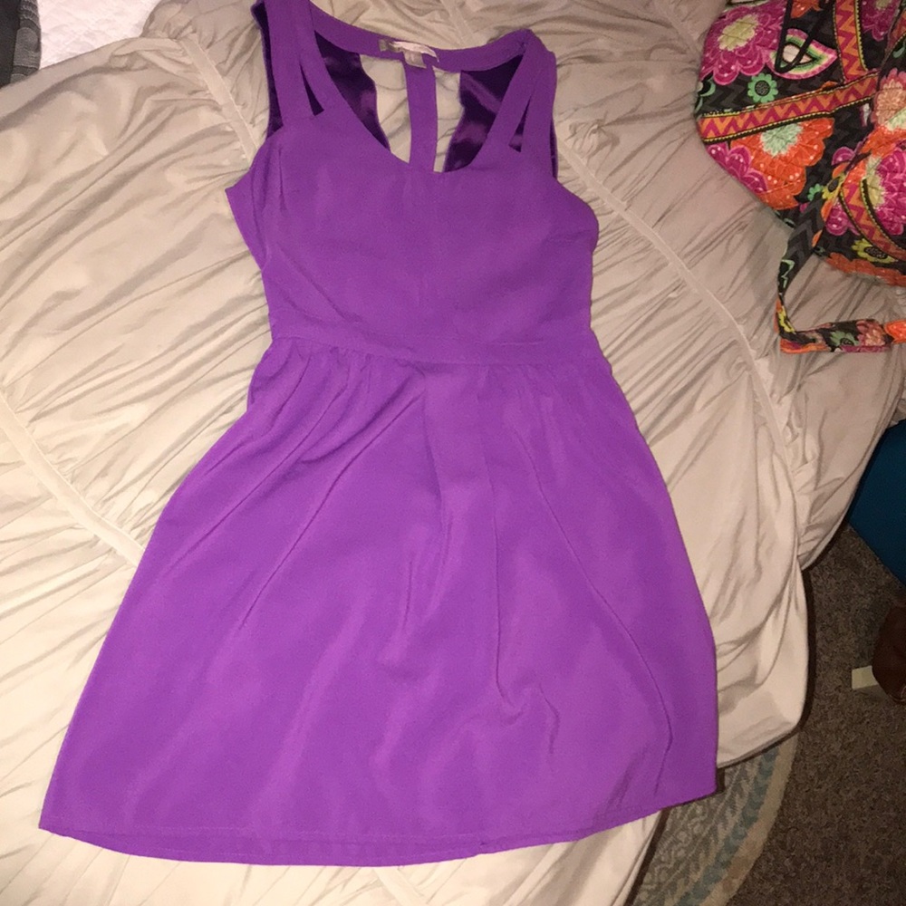 Dress - Picture 3 of 5